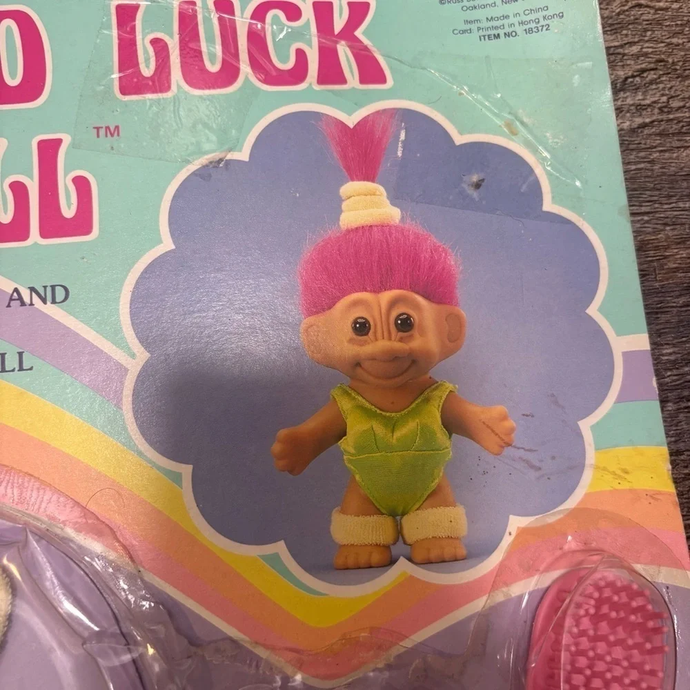 VINTAGE RUSS GOOD LUCK TROLL CLOTHING + BRUSH EXERCISE IN ORIGINAL PACKAGE